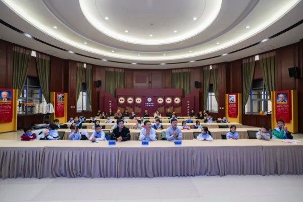 “您筑科学高地,我育未来薪火”——怀柔科学城寒假营点亮孩子科学梦 “您筑科学高地,我育未来薪火”——怀柔科学城寒假营点亮孩子科学梦