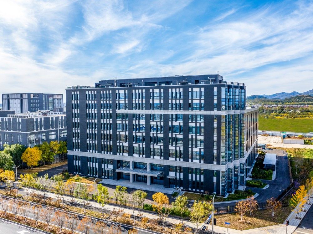 13 大科学装置用高功率高可靠速调管研制平台