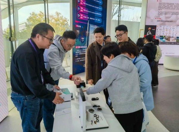 20251021_100006_010 20251021_100006_010