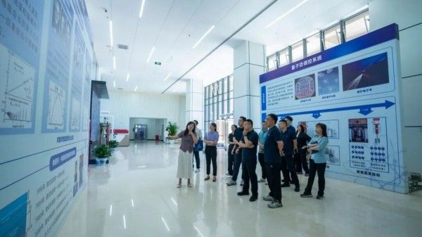 “科学之光&middot;青年论道”怀柔科学城青年理论学习小组第二场活动走进中国科学院物理研究所1